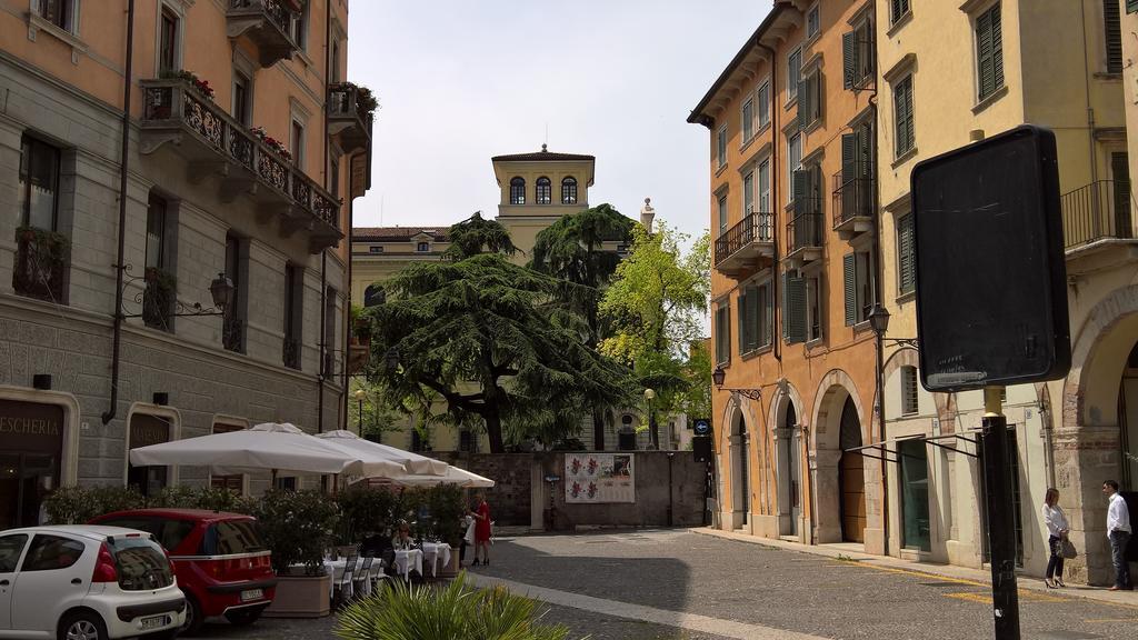 Casa Ferrari Appartamento Verona Sanificato Ozono Exteriör bild